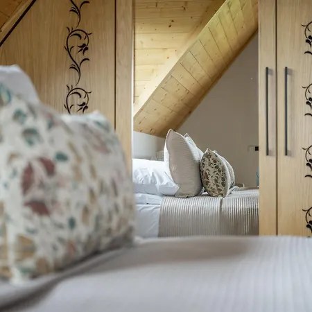 Apartmán Gawra - Dom Premium Dla 16 Osob Lub 2 Apartamenty ,Sauna, Jacuzzi, Bukowina Tatrzanska *